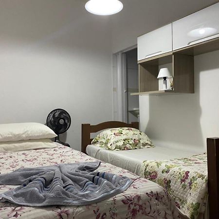 Hostel Gru Economico Com Quartos Individuais E Translado Гуарульос Екстериор снимка