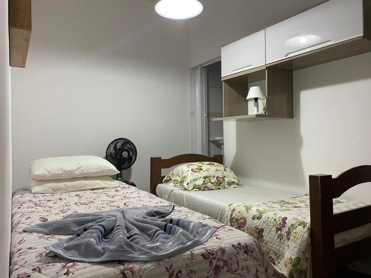 Hostel Gru Economico Com Quartos Individuais E Translado Гуарульос Екстериор снимка